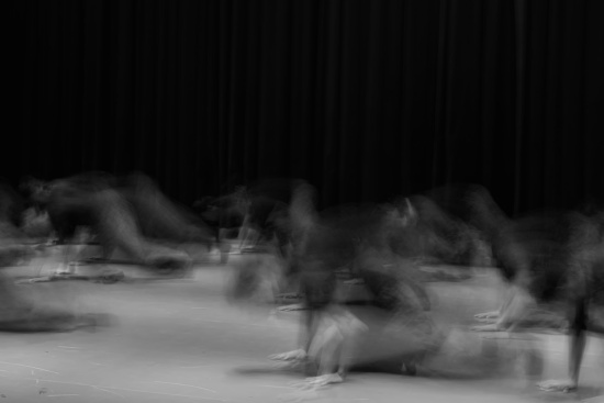 舞蹈学院校内循环活动｜编导系“身体最前沿优+特训项目”表演男团汇报